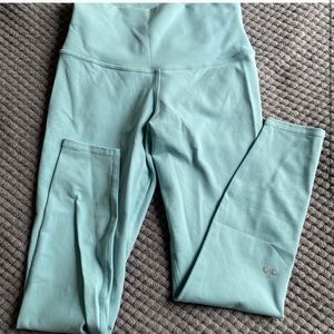 Alo Yoga high waisted airbrush leggings